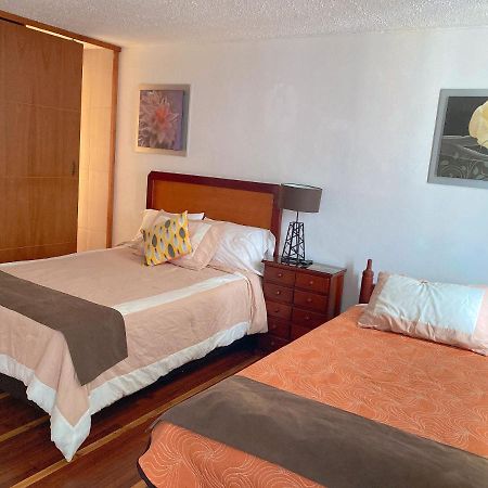 Bed&Breakfast La Uvilla Quito Esterno foto