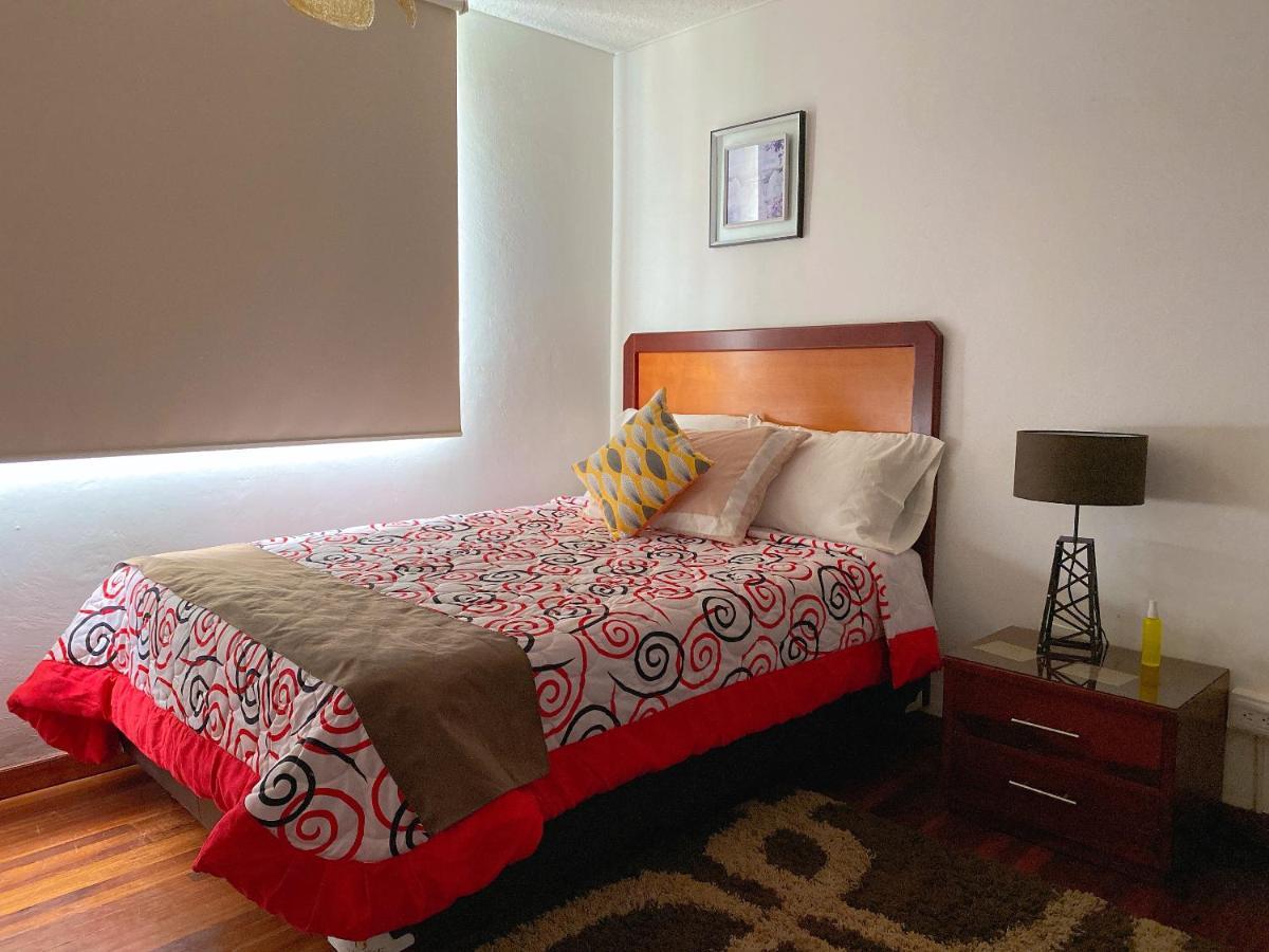 Bed&Breakfast La Uvilla Quito Esterno foto