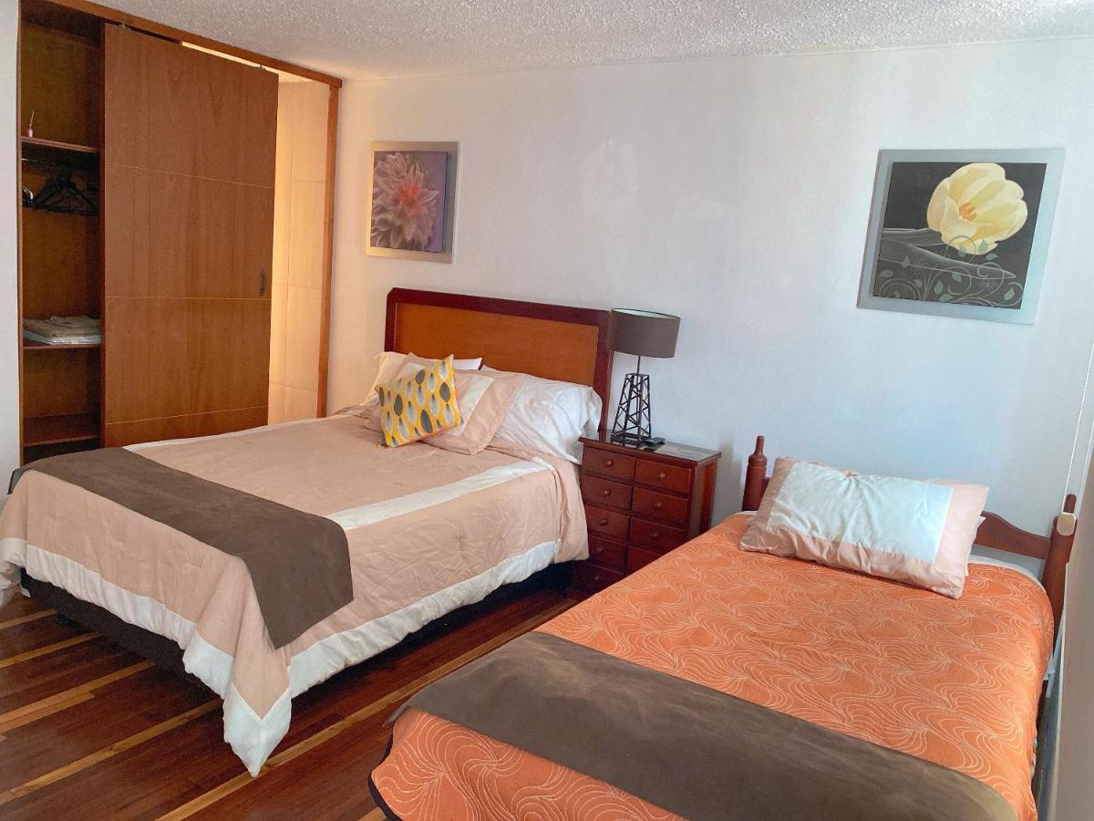 Bed&Breakfast La Uvilla Quito Esterno foto