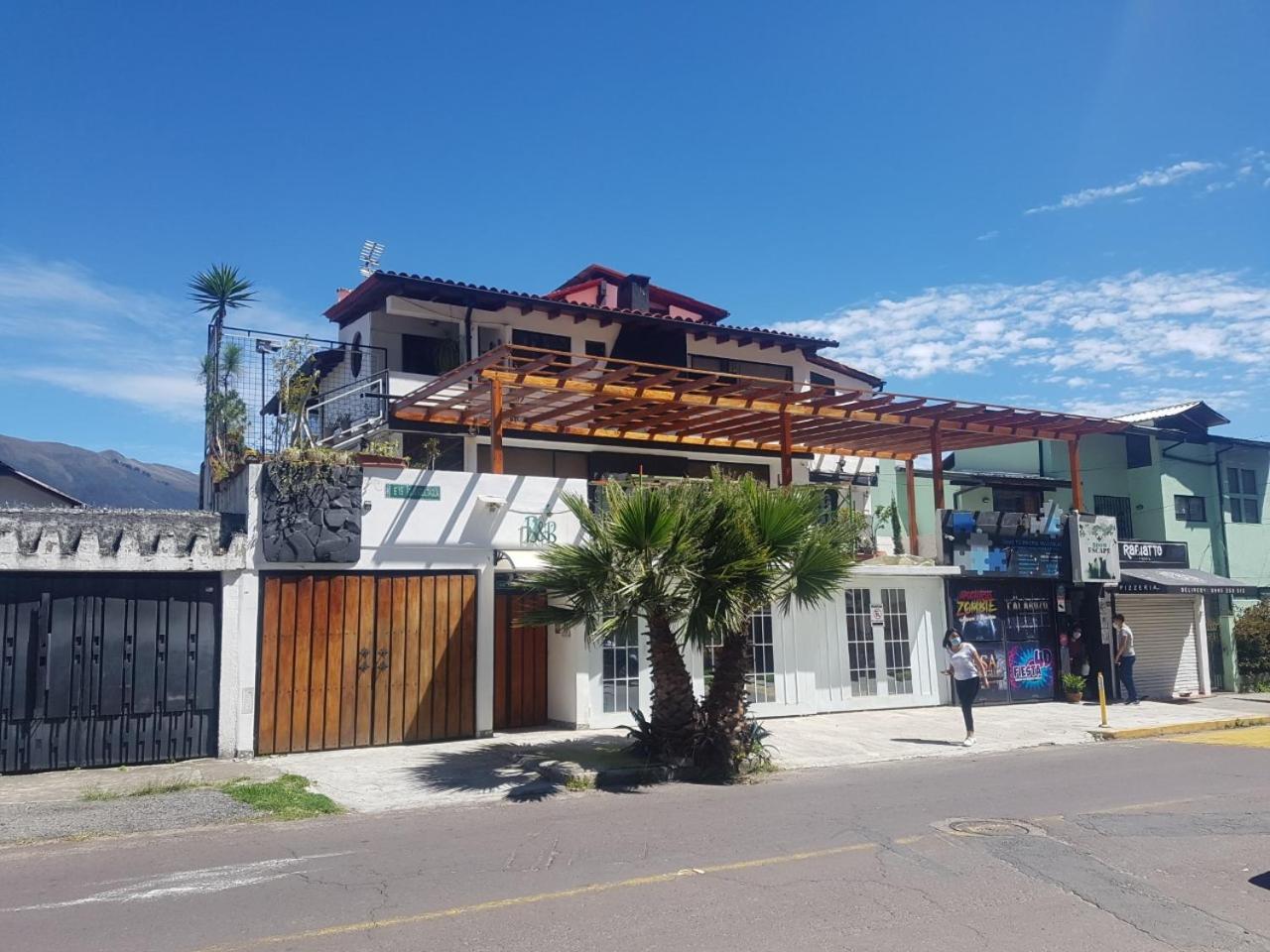 Bed&Breakfast La Uvilla Quito Esterno foto