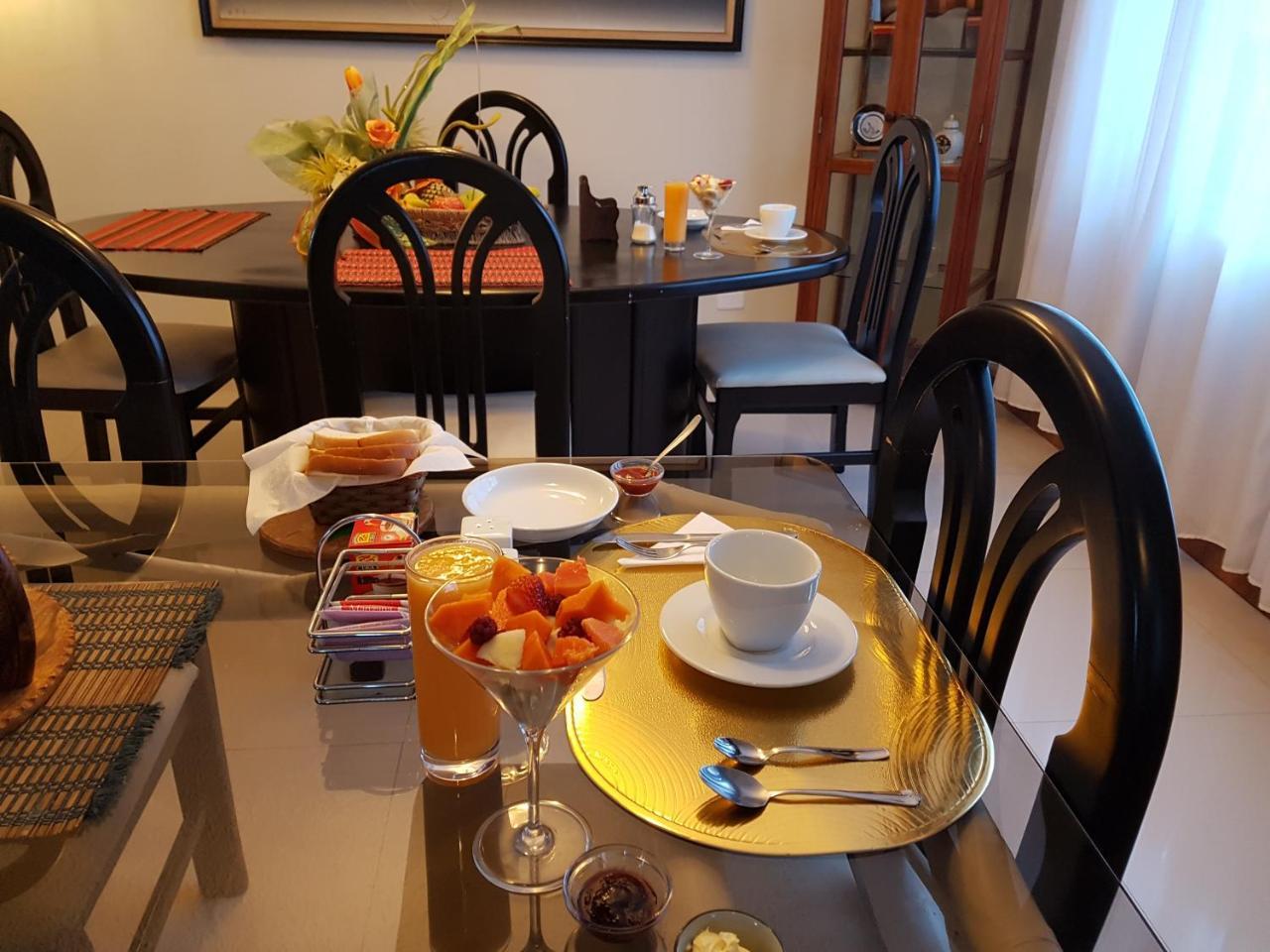 Bed&Breakfast La Uvilla Quito Esterno foto